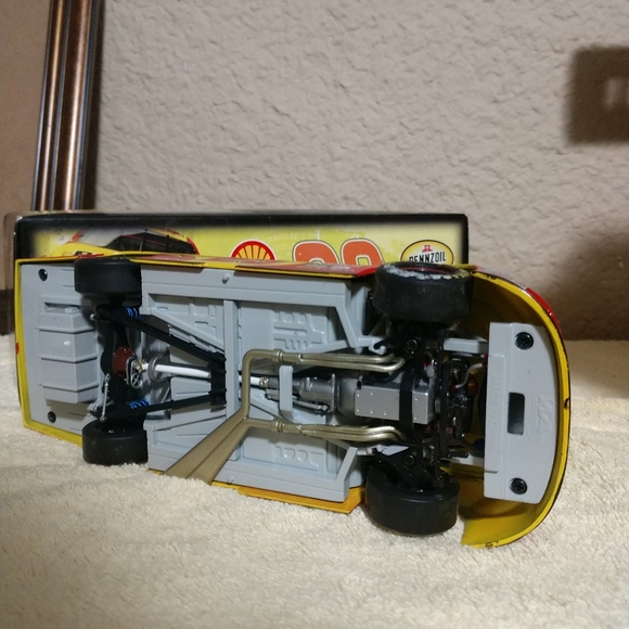 SOLD!!!KEVIN HARVICK #29 Shell Pennzoil 2007 Monte Carlo SS 1:24 NASCAR Diecast - Picture 8 of 12